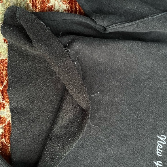 Brandy Melville John Galt New York Embroidered Cropped Crewneck Sweater - Picture 2 of 5